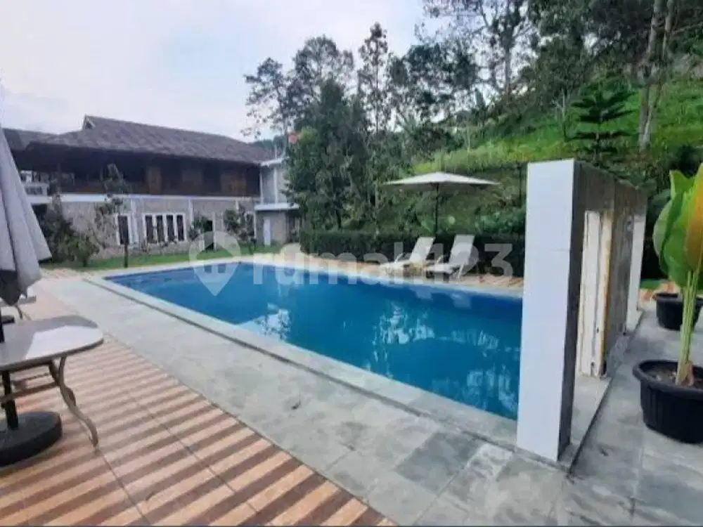 Dijual Villa Bagus di Bogor