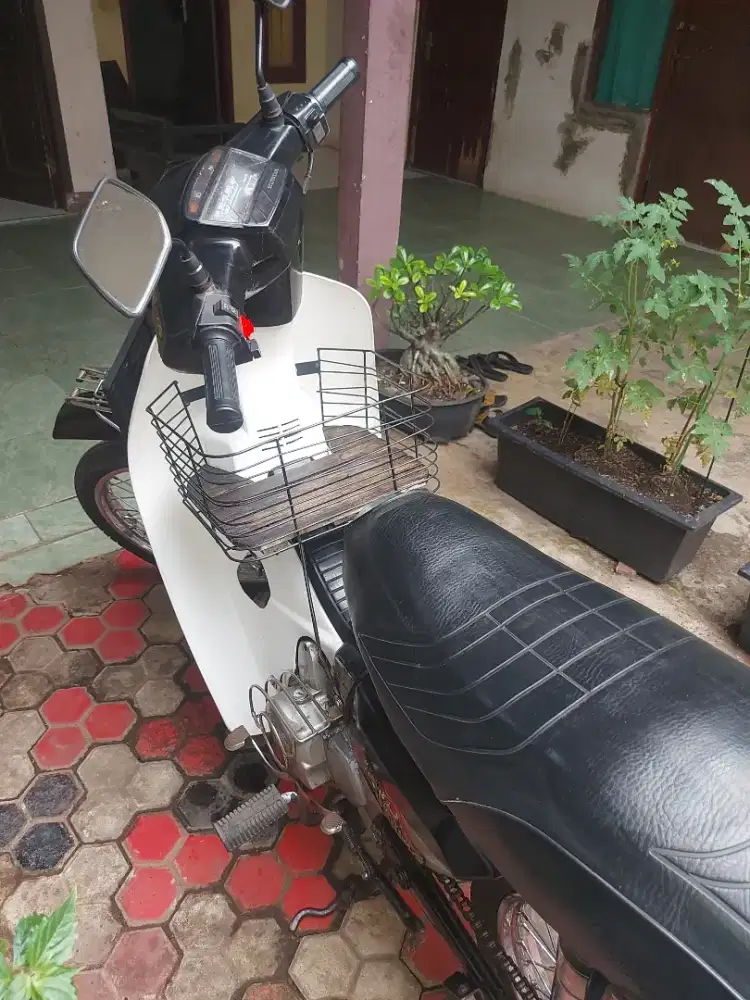 Dijual Motor Clasic Astrea Prima 1989