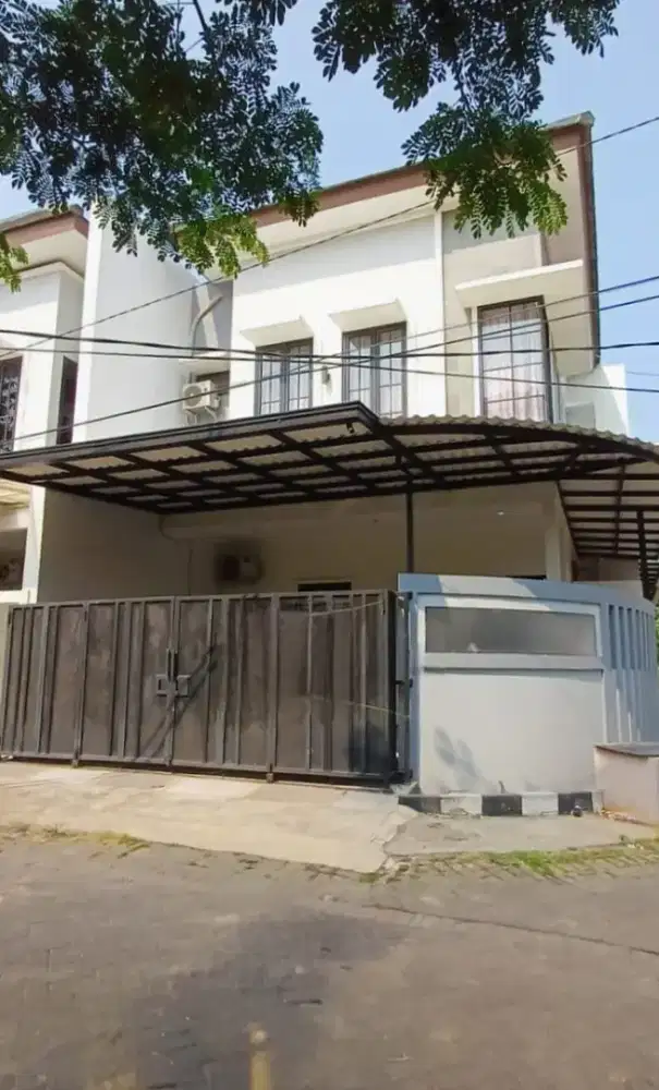 D I J U AL rumah 2lt hook Rungkut
