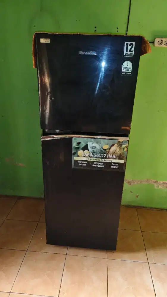 Kulkas panasonic