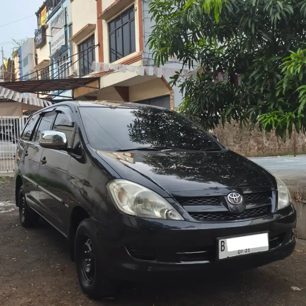 Kijang Innova 2.0 EURO MT