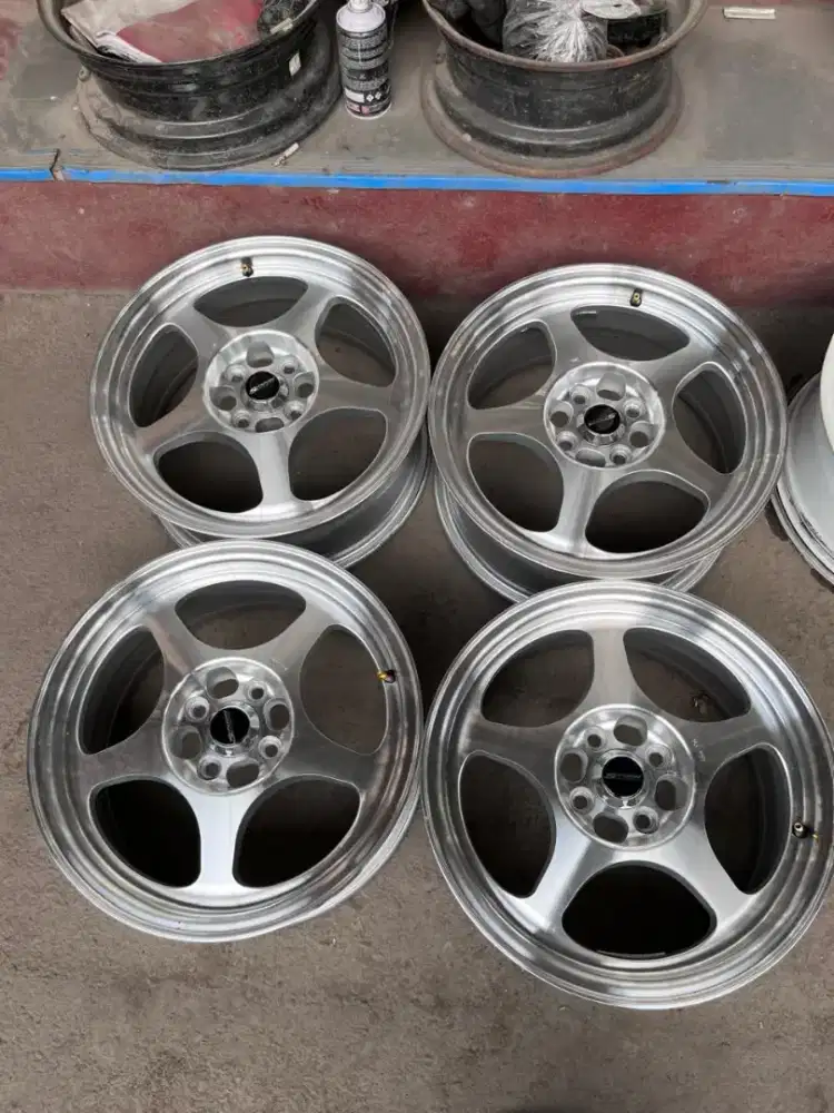 Velg spoon ring 16x7 pcd 4x100 ET 40 full polish 4pcs