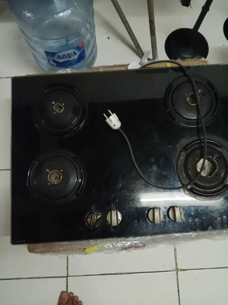 Kompor gas tanam merk teka