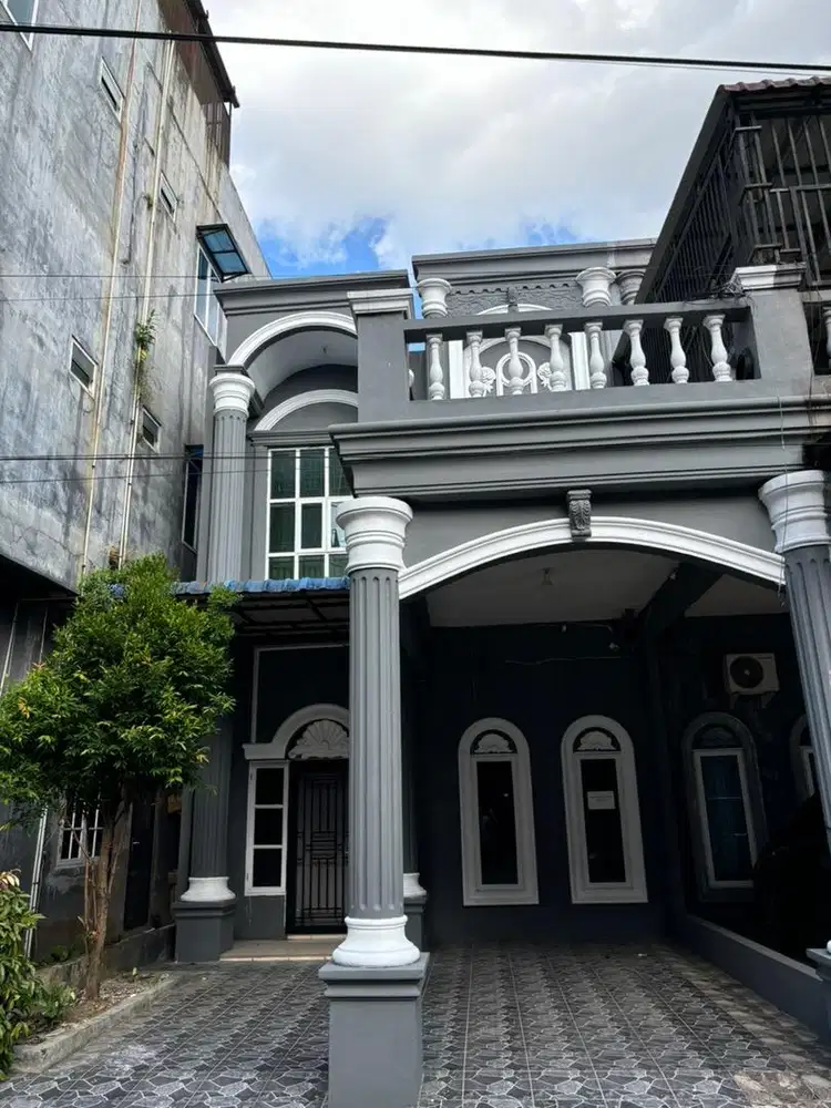 Dijual Rumah 2 Tingkat Perumahan Royal Platinum, Jamin Ginting