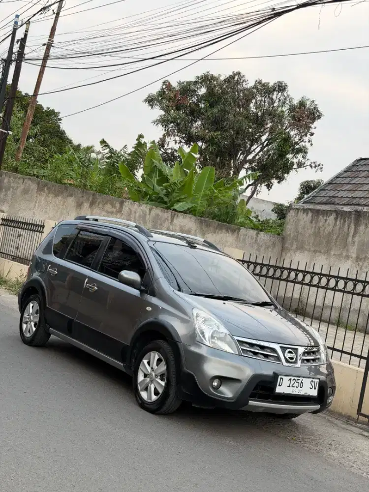 Livina Xgear matic mulus plat bandung