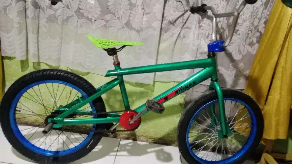 SEPEDA BMX GT BIKE 20