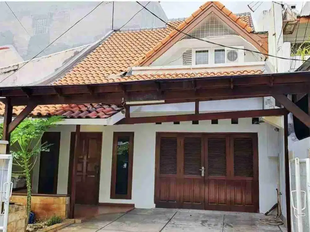 RUMAH SEWA PANGLIMA POLIM KEBAYORAN BARU JAK-SEL