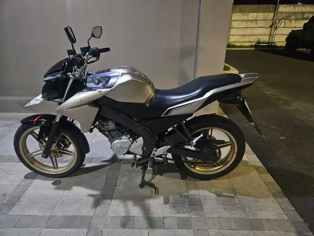 Dijual motor vixion