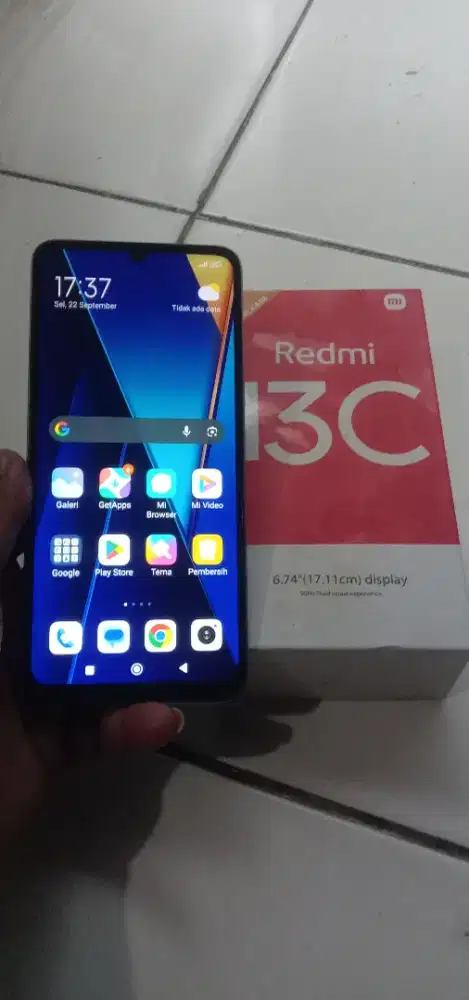 bu nih hp redmi 13C ram.nya (8/256) no minus cek saja