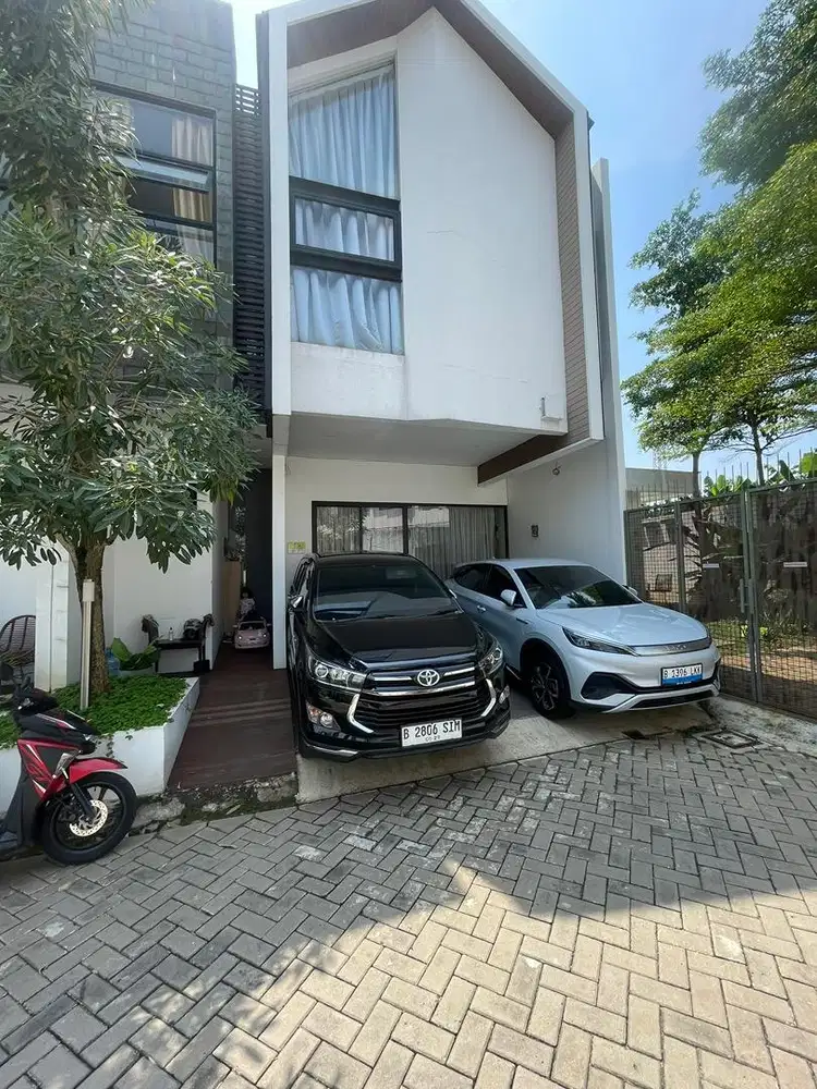[Disewa] Tanpa Perantara - Rumah Modern Somerhill