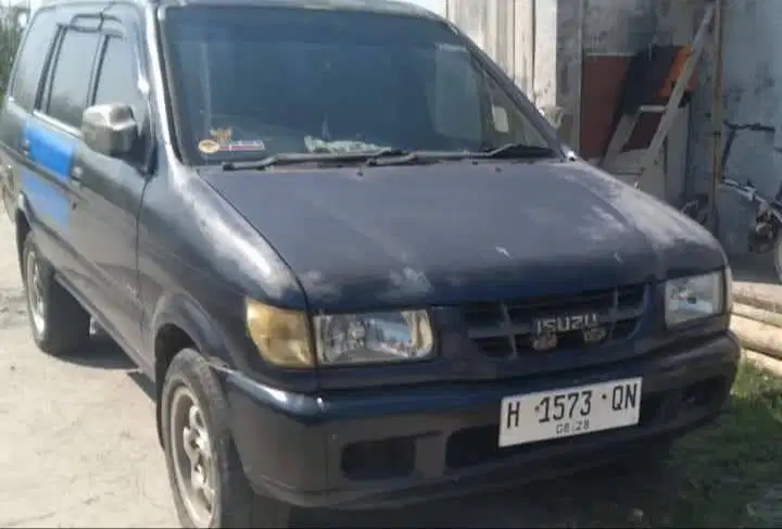 Isuzu LM 2004 manual