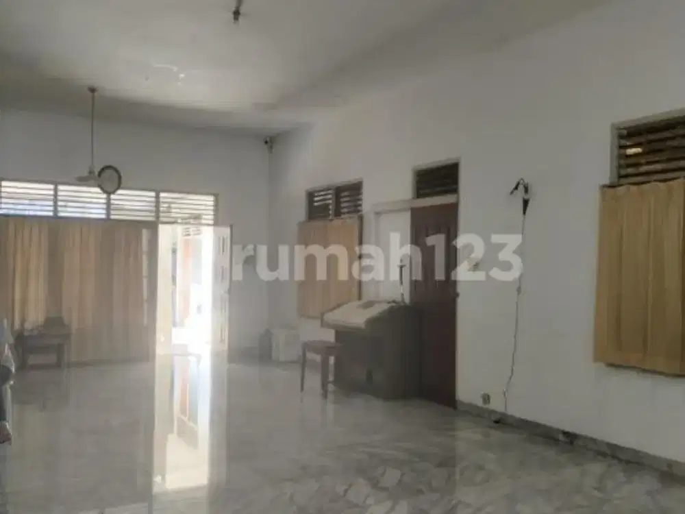 Dijual Rumah Klasik 300 Meter di Kawasan Tenang Bintaro, Jakarta Selatan
