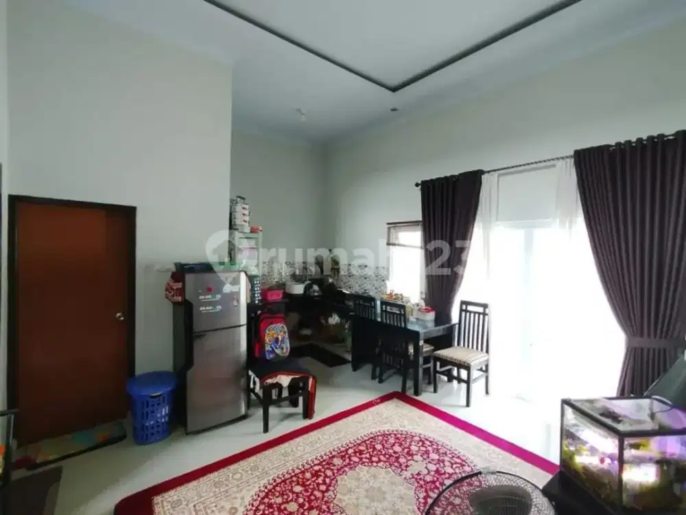 Dijual Rumah Jl. Guna Karya Perm. Royal Permata Hijau Pekanbaru