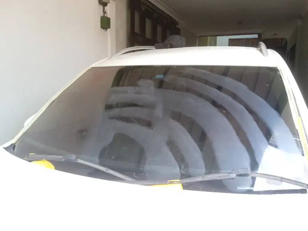 Spesialis Poles Kaca mobil baret wiper, acak, power window, flek, dll