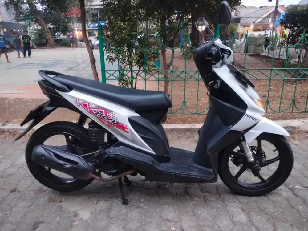 HONDA BEAT KARBU 2011 pajak panjang/B.dki