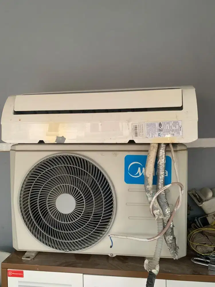 Ac midea 1pk masih dingin dan bagus