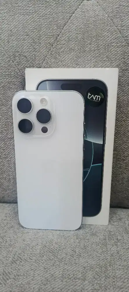 iPhone 16 pro 128 iBox