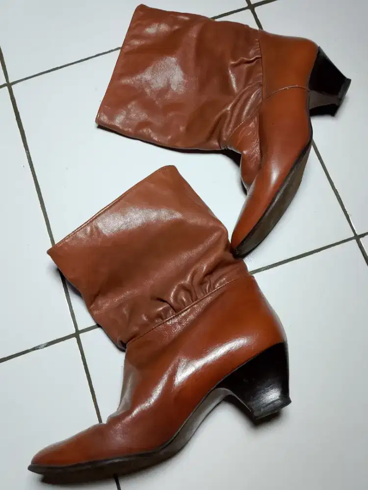Sepatu Boots Wanita (made in Italy)