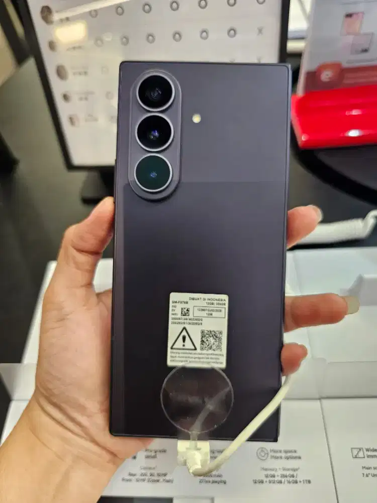 Samsung ZFold 8 Ultra 512 GB Bisa Cicilan Tanpa Kartu Kredit