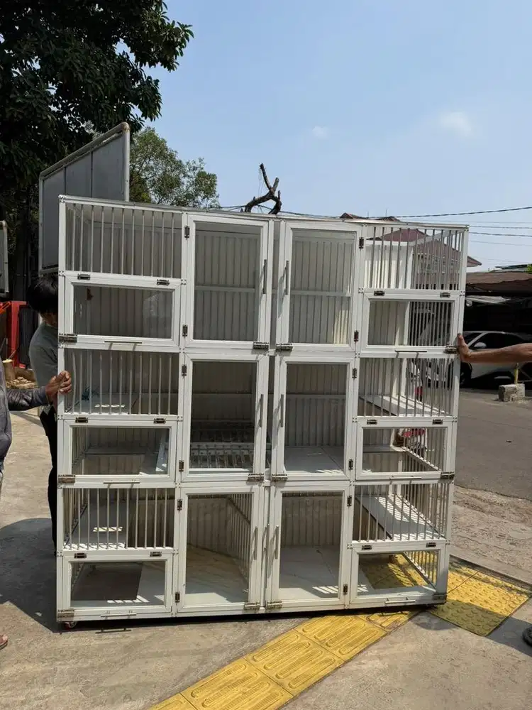 Kandang Kucing Aluminium 6 pintu