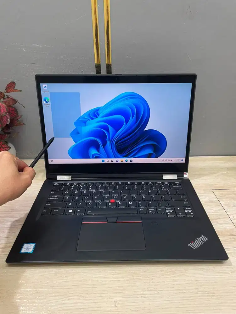 LAPTOP LENOVO X390 YOGA TOUCH CORE I7 GEN8 16/256 LAYAR 13.3 INCH *ET