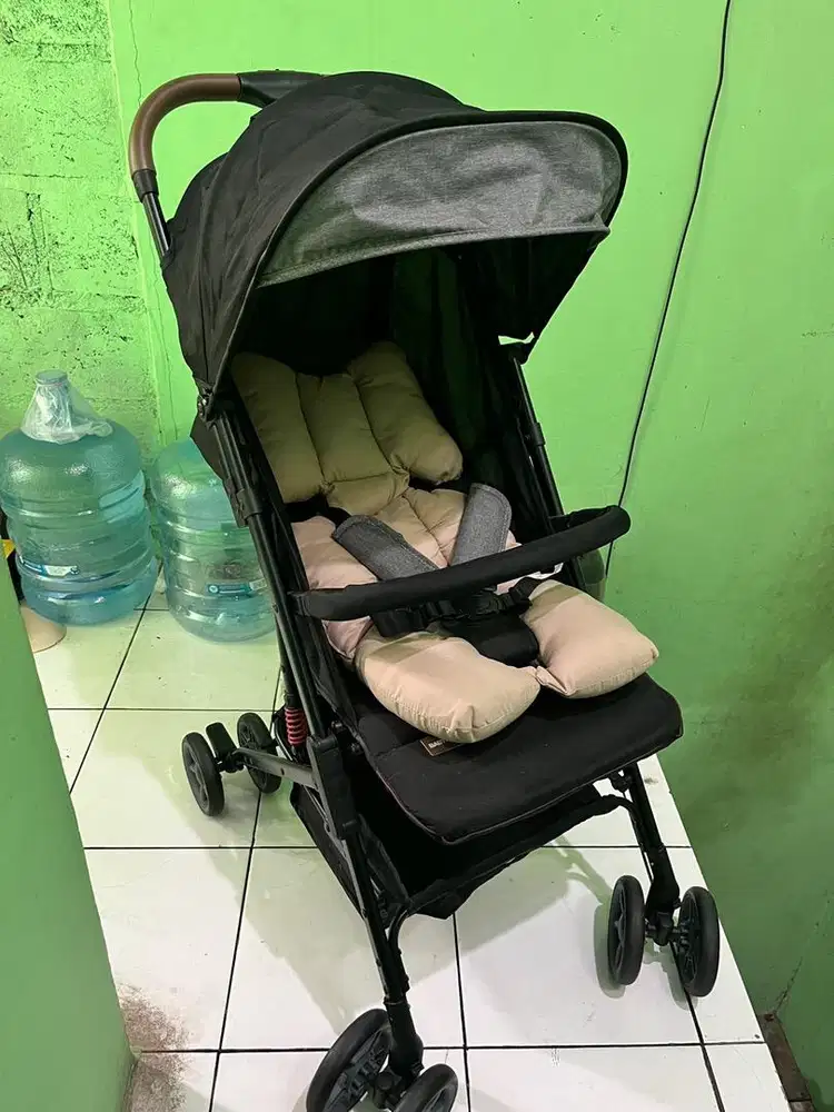 Preloved stroller babydoes cx