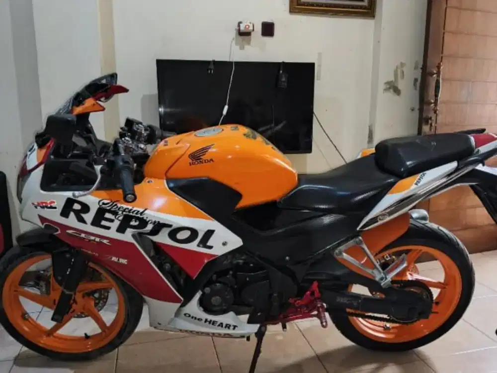 Honda CBR 150 komplit