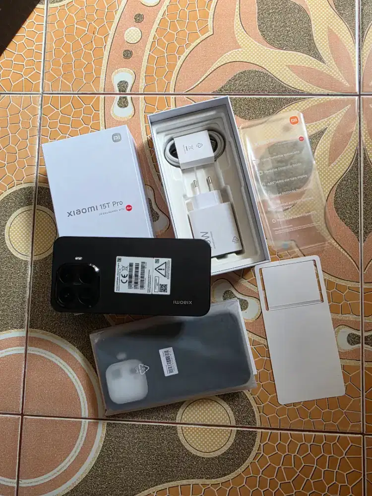 Xiaomi 15t pro 12/1024  mulus kaya baru acc blm pakai
