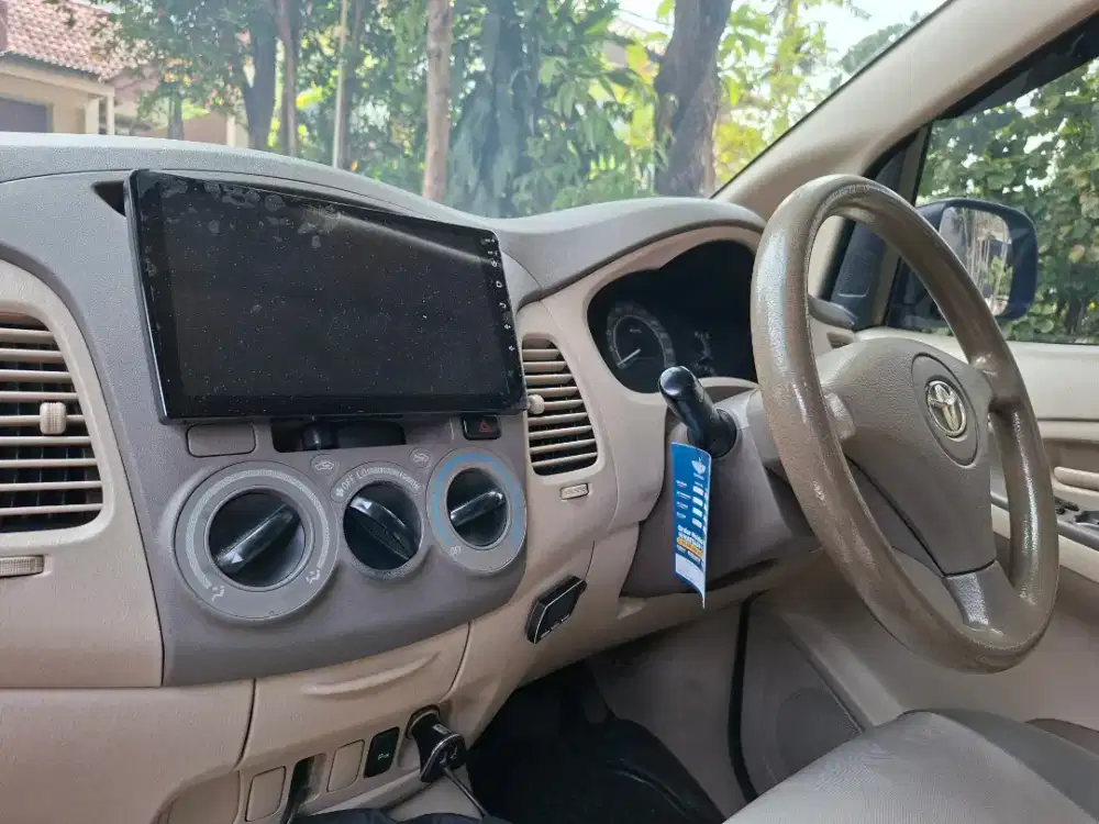 Toyota kijang innova 2.0 GAT
