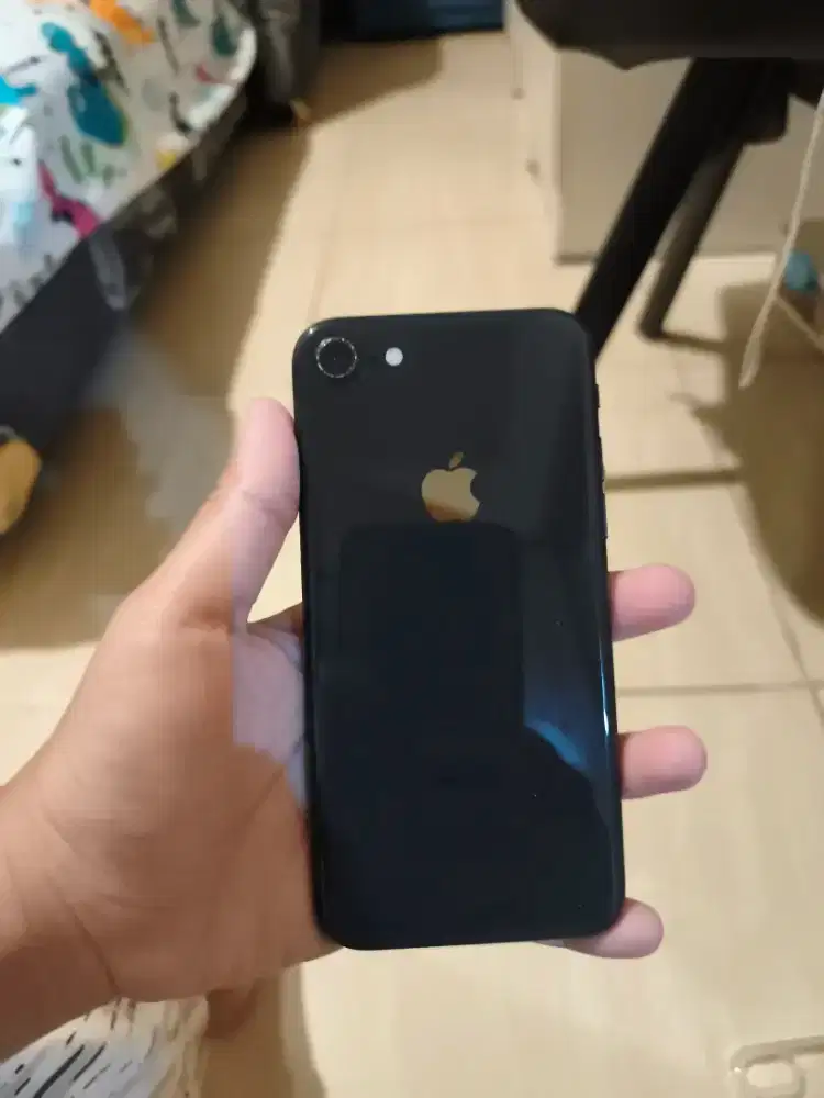 I phone 8 256gb Inter + kardus