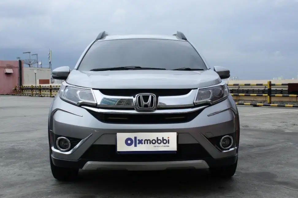 DP 8, JT Honda BR-V 1.5 E Bensin-AT Abu 2017