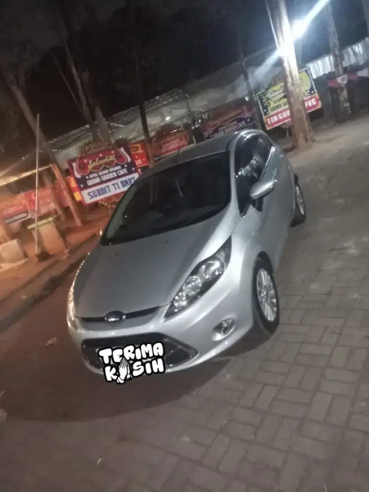 Ford fiesta S AT 2013 siap pake