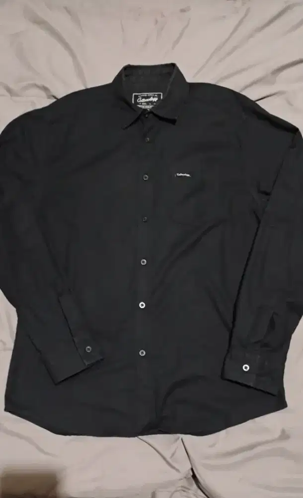 Kemeja Hitam Cottonlogy