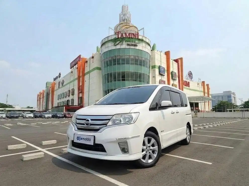 DP RENDAH - Nissan Serena 2013 1NS