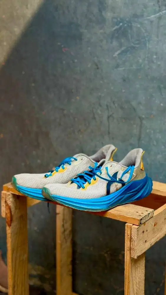 sepatu ortuseight