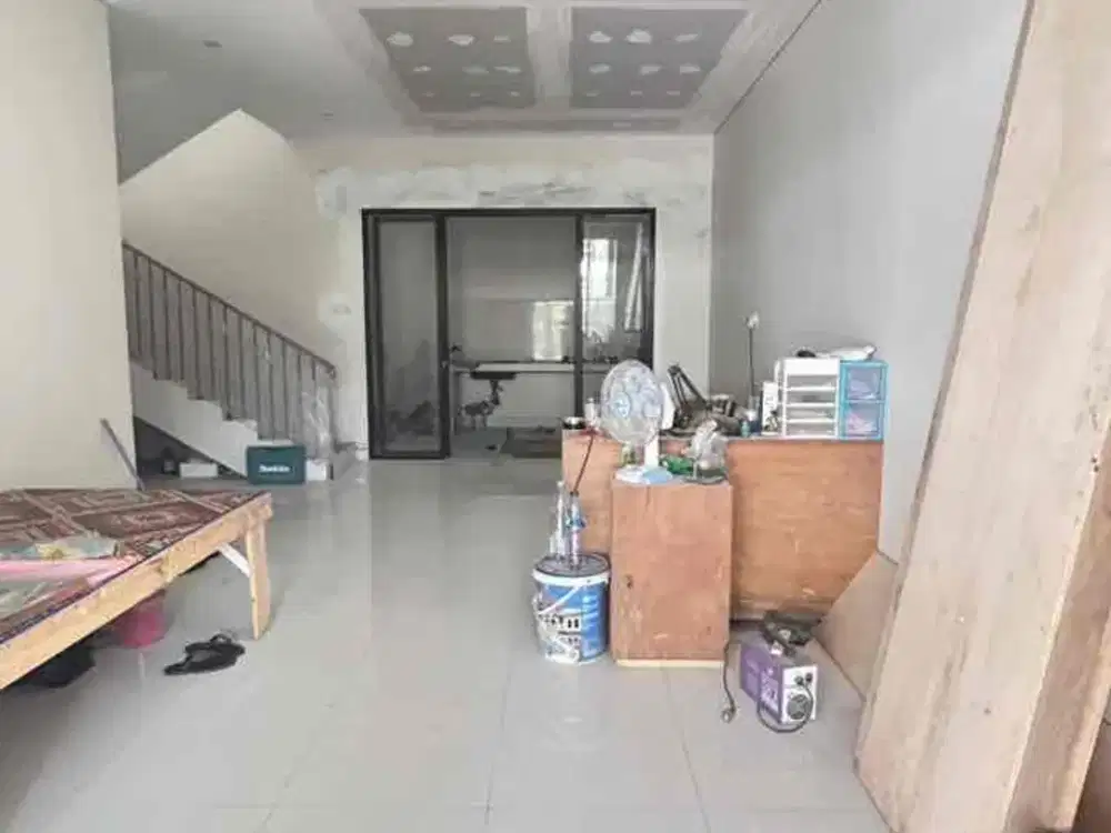 Rumah siap Huni villa meruya selatan baru renovasi