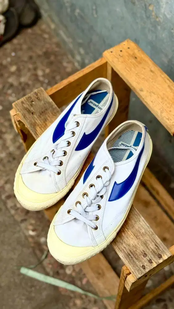 sepatu compass second