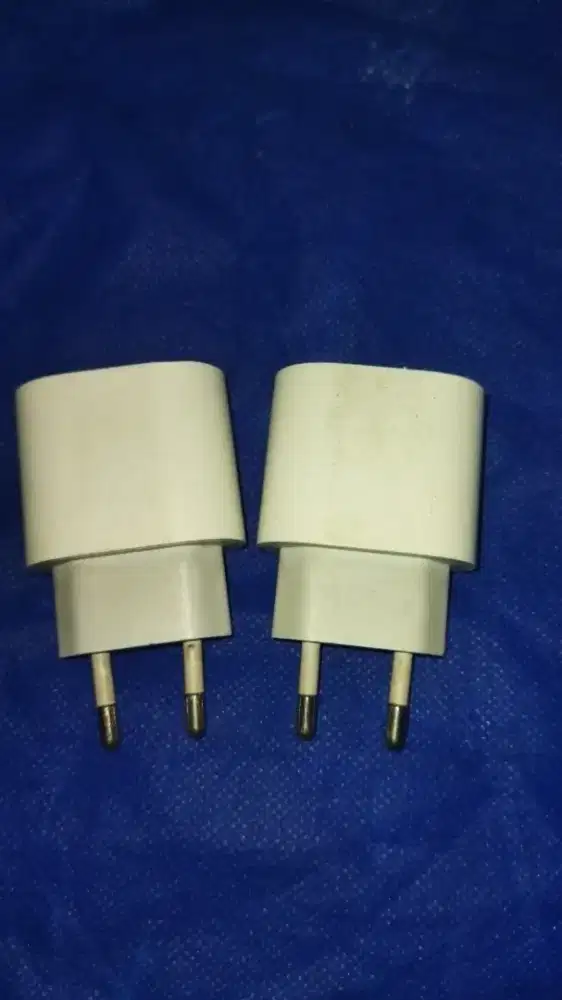 Kepala charger i phone dan ipad