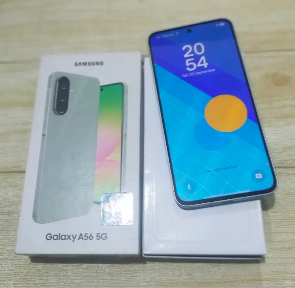 Samsung galaxy A56 5G 8/256 fullset segel mulus 98% siap pakai