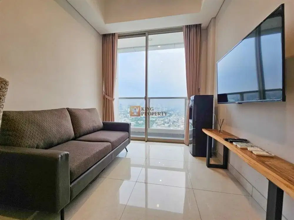 Terhubung Mall TA & Sebelah APL Tower Central Park, Disewa Apartemen 3BR Taman Anggrek Residences Fully Furnished & Nyaman, Jakarta Barat