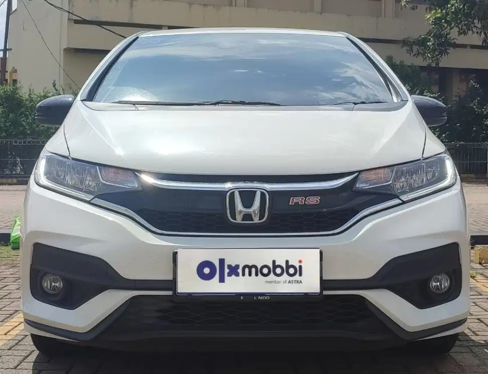 DP 9, JT Honda Jazz 1.5 RS Bensin-MT Putih 2019