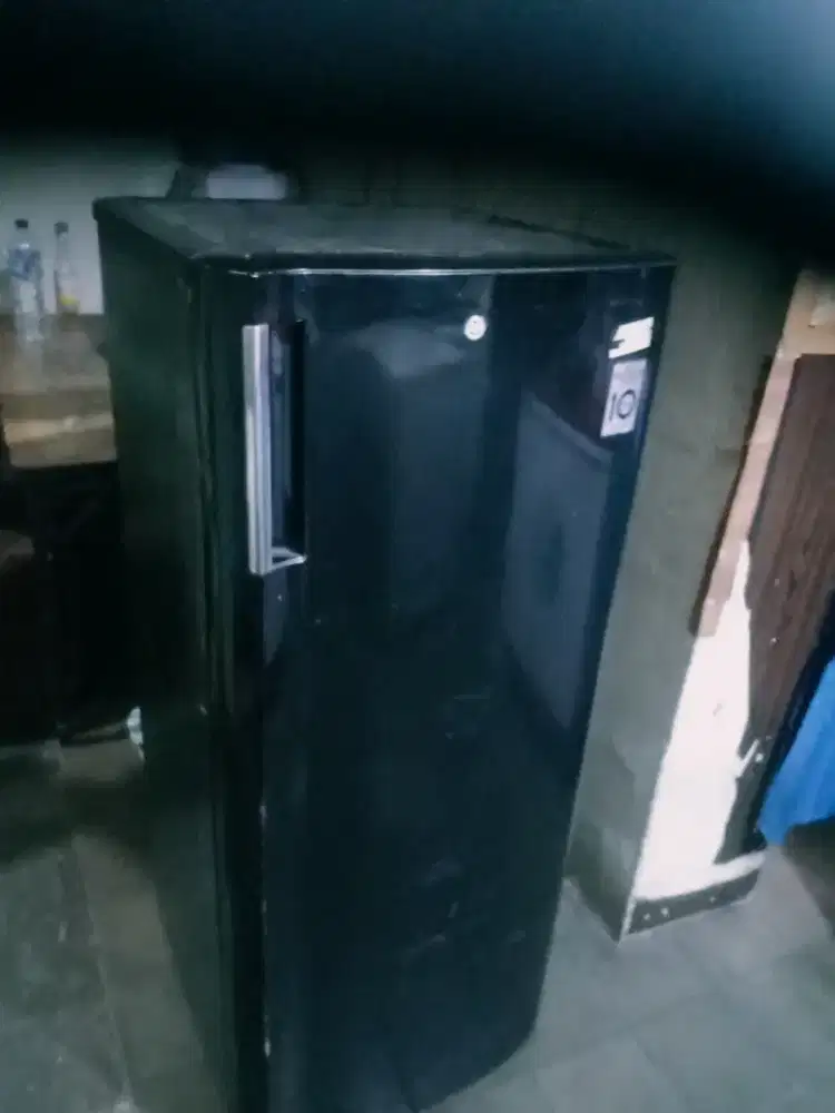 Jual frizer berdiri merk LG inverter 6 tahap mesin ori dingin beku