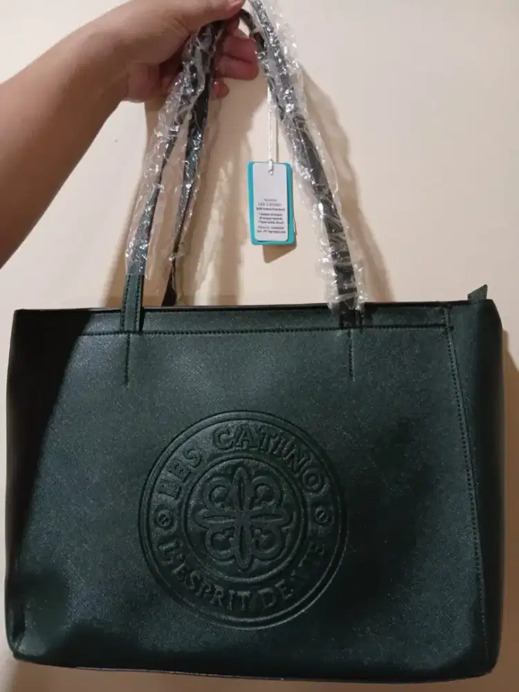 Di jual tas msh segel wrn hijau tua