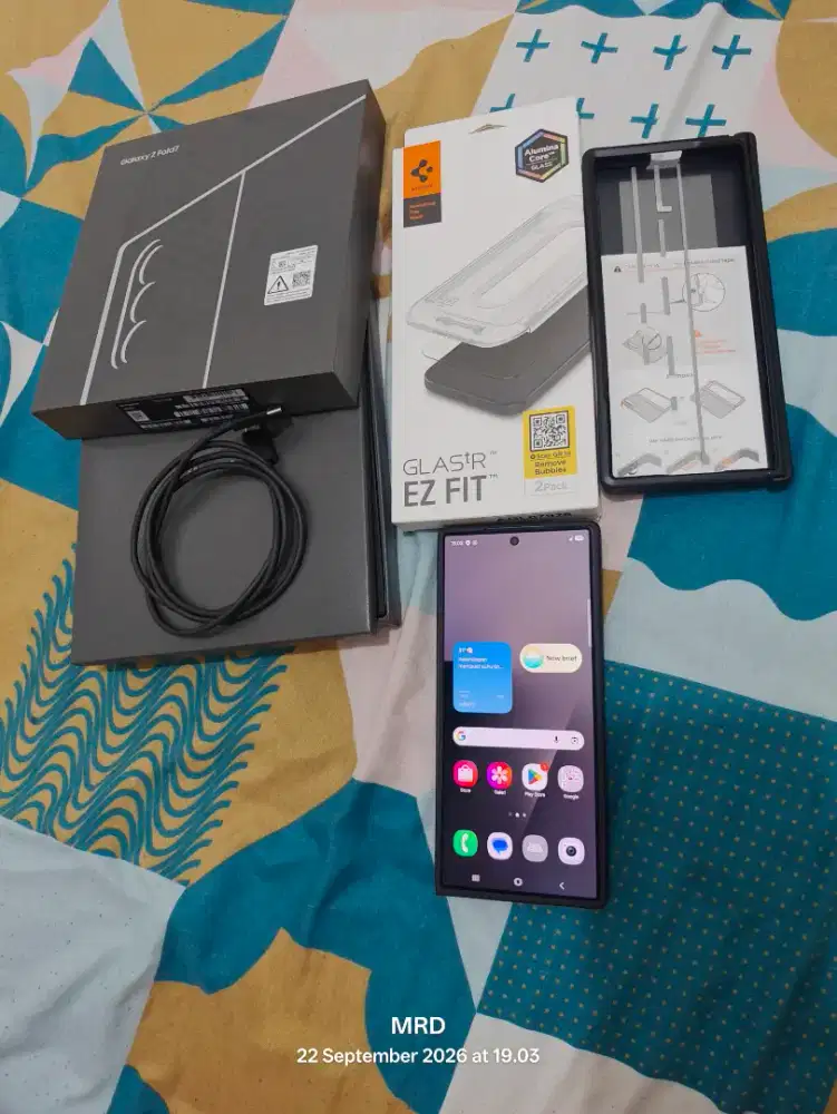Samsung Galaxy Fold 7, garansi, ram 12/512gb, normal, mulus, cod Jogja