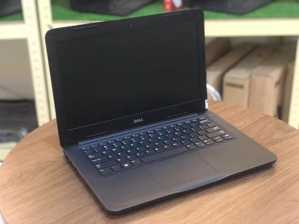 LAPTOP DELL Latitude 3380 Core i3 Gen 6 RAM 8GB SSD 256GB