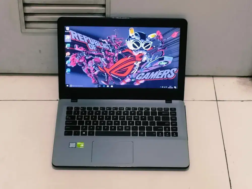 ASUS Vivobook X442UR i5 gen 8 Nvidia 930mx 8G SSD 128GB HDD 1TB