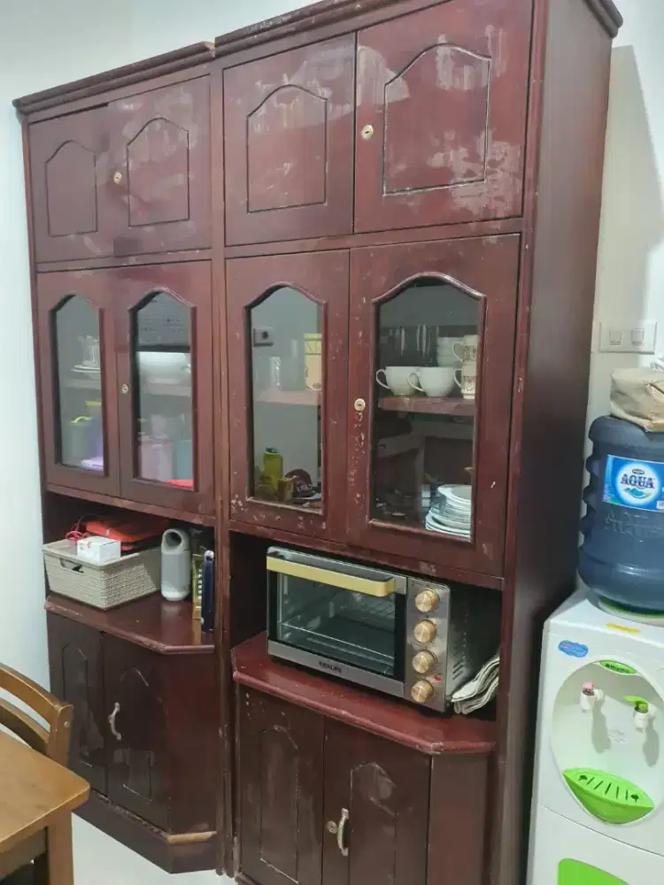 Lemari Piring Kokoh dan Kuat