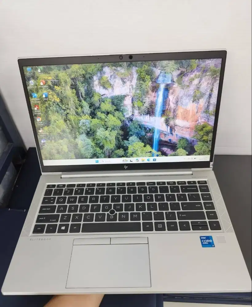 Hp Elitebook 840 core i7 g11 HP 845 Ryzen 7 5850 16gb SSD 512gb