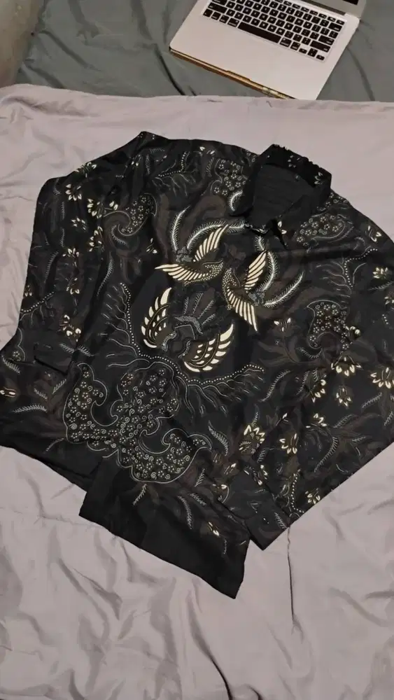 Batik Hitam Lengan Panjang Motif Salingga