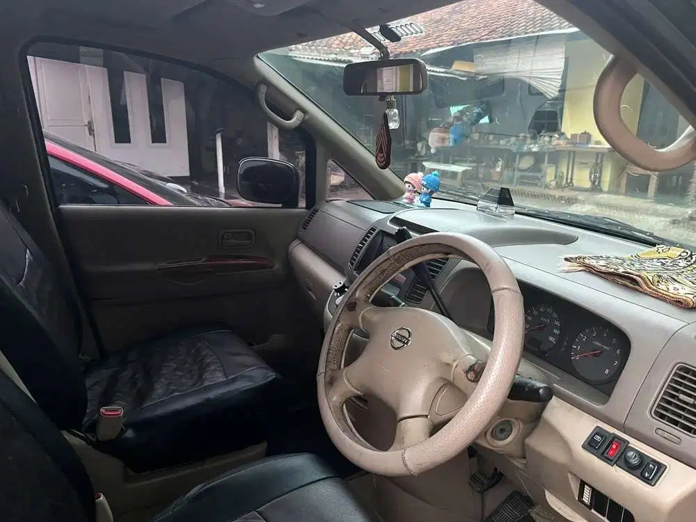 Nissan Serena 2004 Bensin